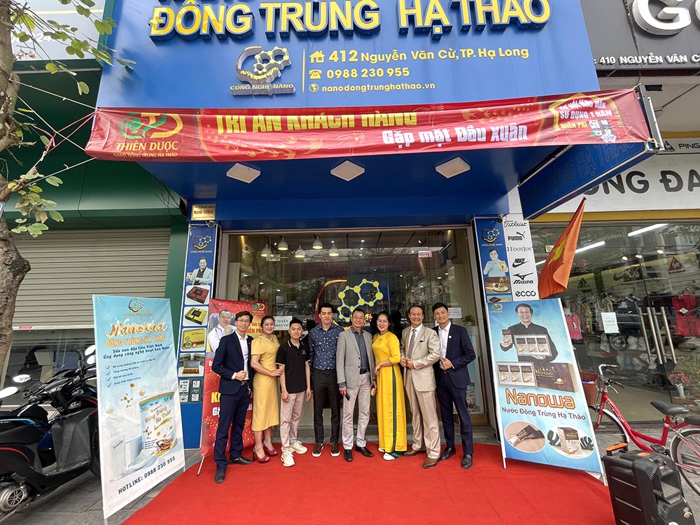 chuong-trinh-tri-an-tang-qua-khach-hang-tai-showroom-nano-dtht-quang-ninh